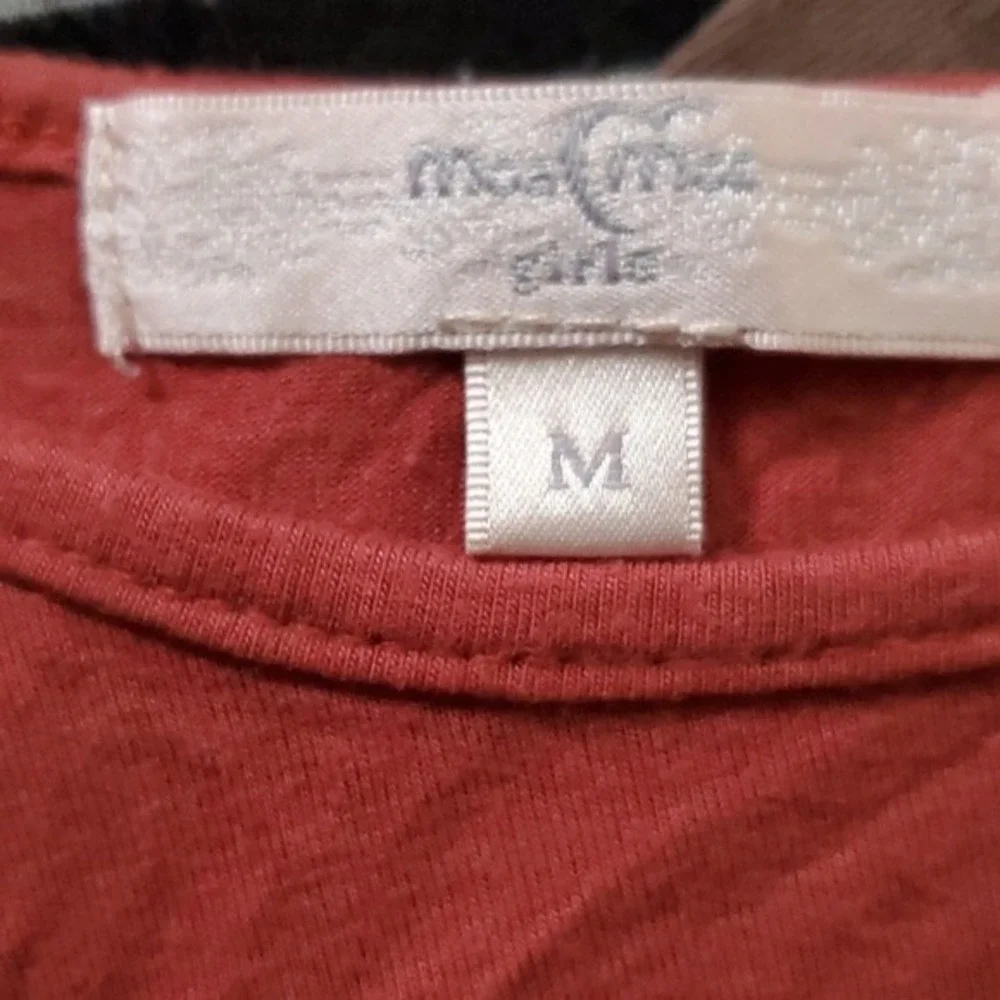 3 Pack Girls‎ Shirts- DSigned, Moa Moa, Circo Medium Size 7-8